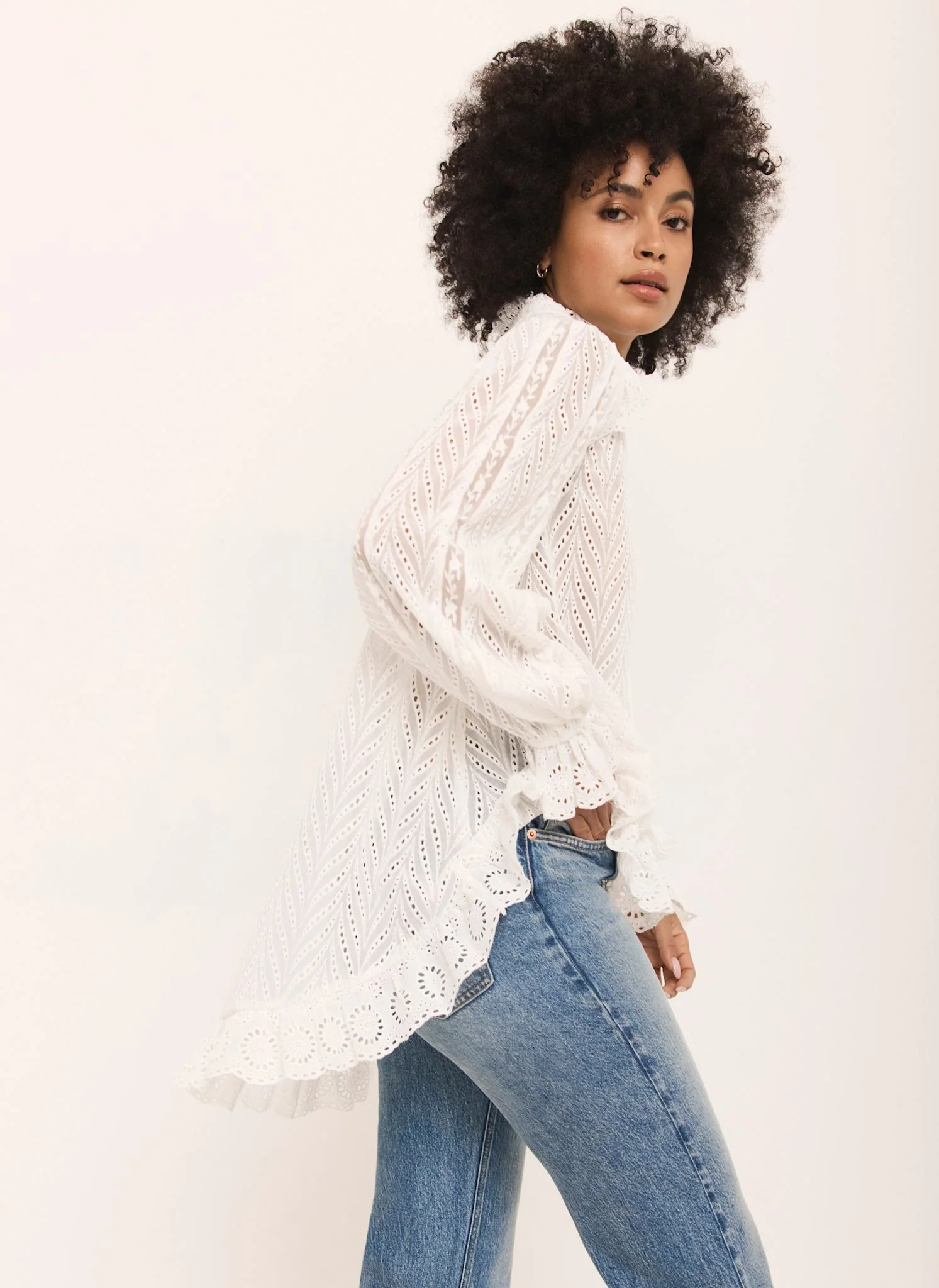 7424-cream-broderie-trim-longline-blouse-2.webp Cream Broderie Trim Longline Blouse