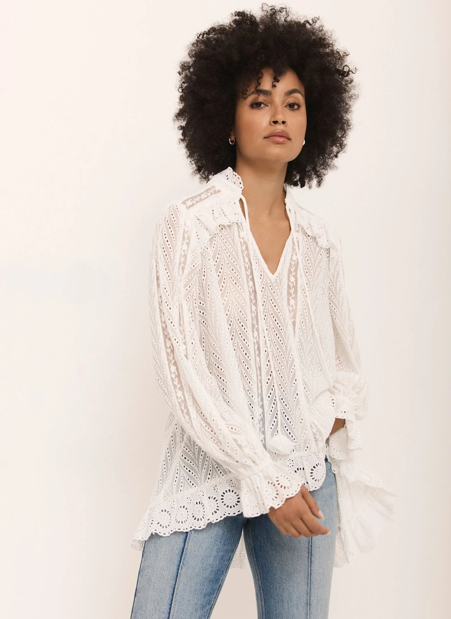 7424-cream-broderie-trim-longline-blouse-5.webp Cream Broderie Trim Longline Blouse