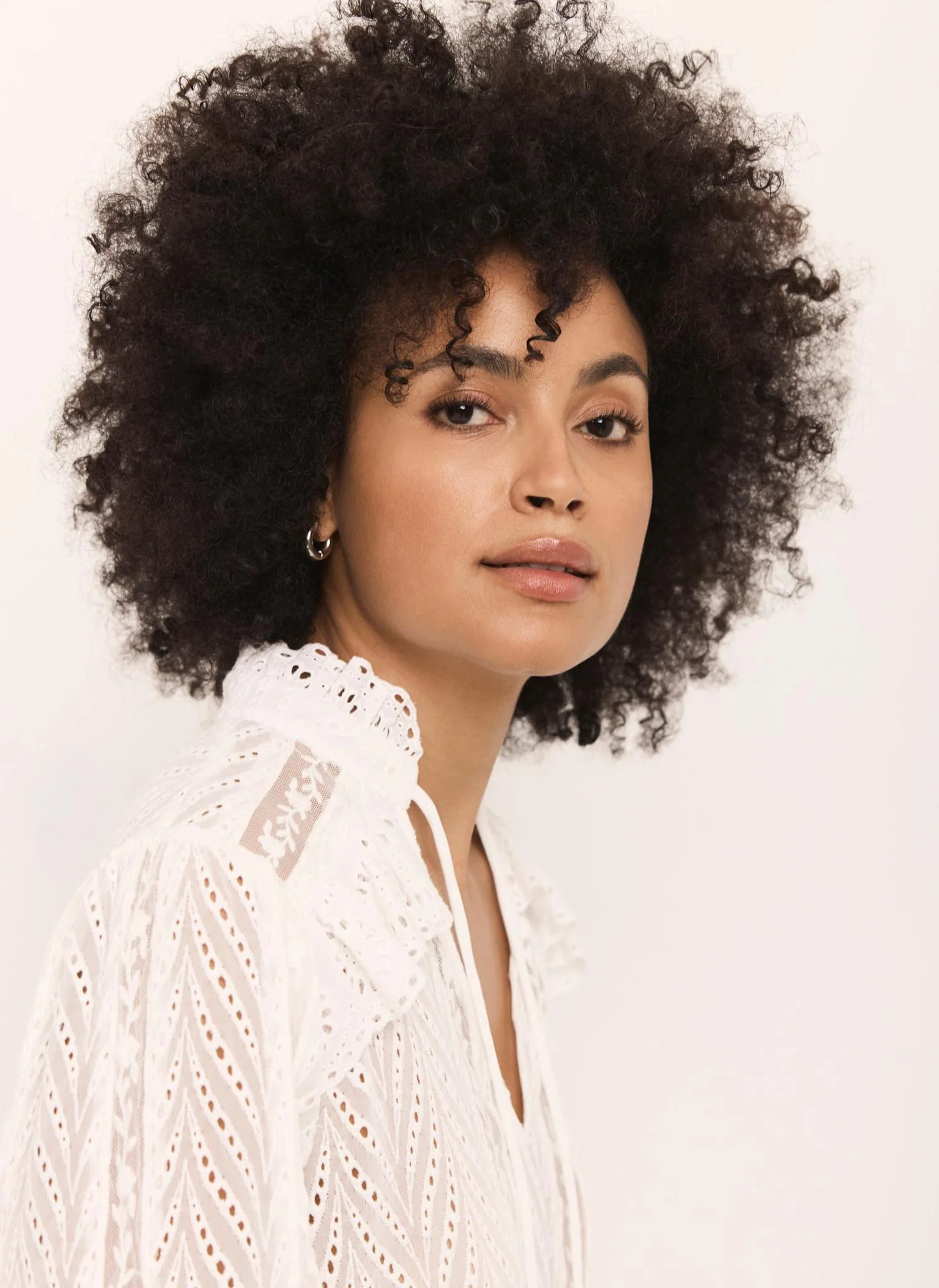 7424-cream-broderie-trim-longline-blouse-6.webp Cream Broderie Trim Longline Blouse