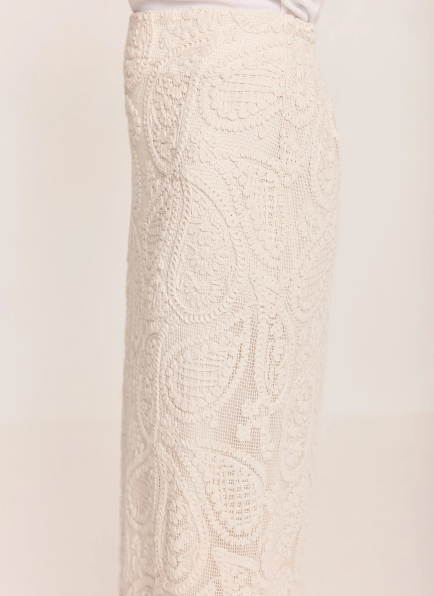 7486-neutral-crochet-paisley-midi-skirt-4.webp Neutral Crochet Paisley Midi Skirt