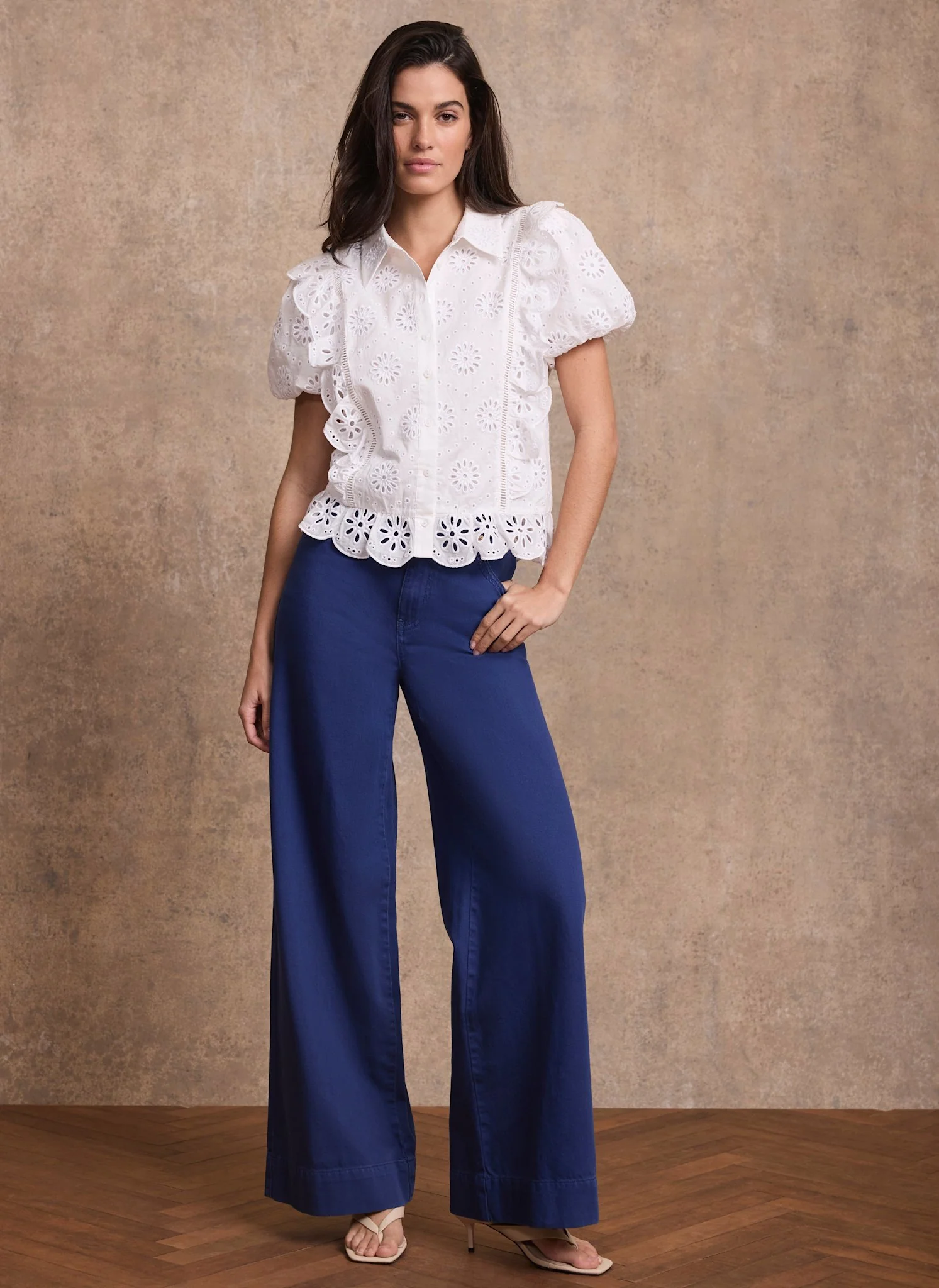7566-blue-washed-refined-wide-jeans-1.webp Blue Washed Refined Wide Jeans