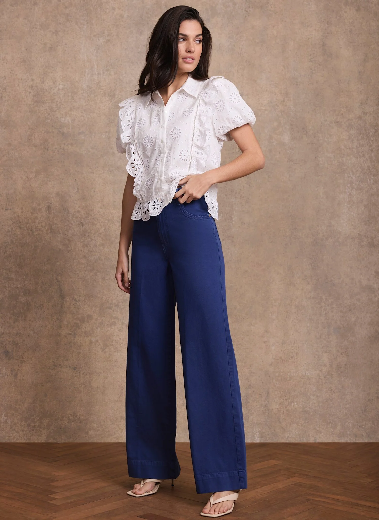 7566-blue-washed-refined-wide-jeans-2.webp Blue Washed Refined Wide Jeans
