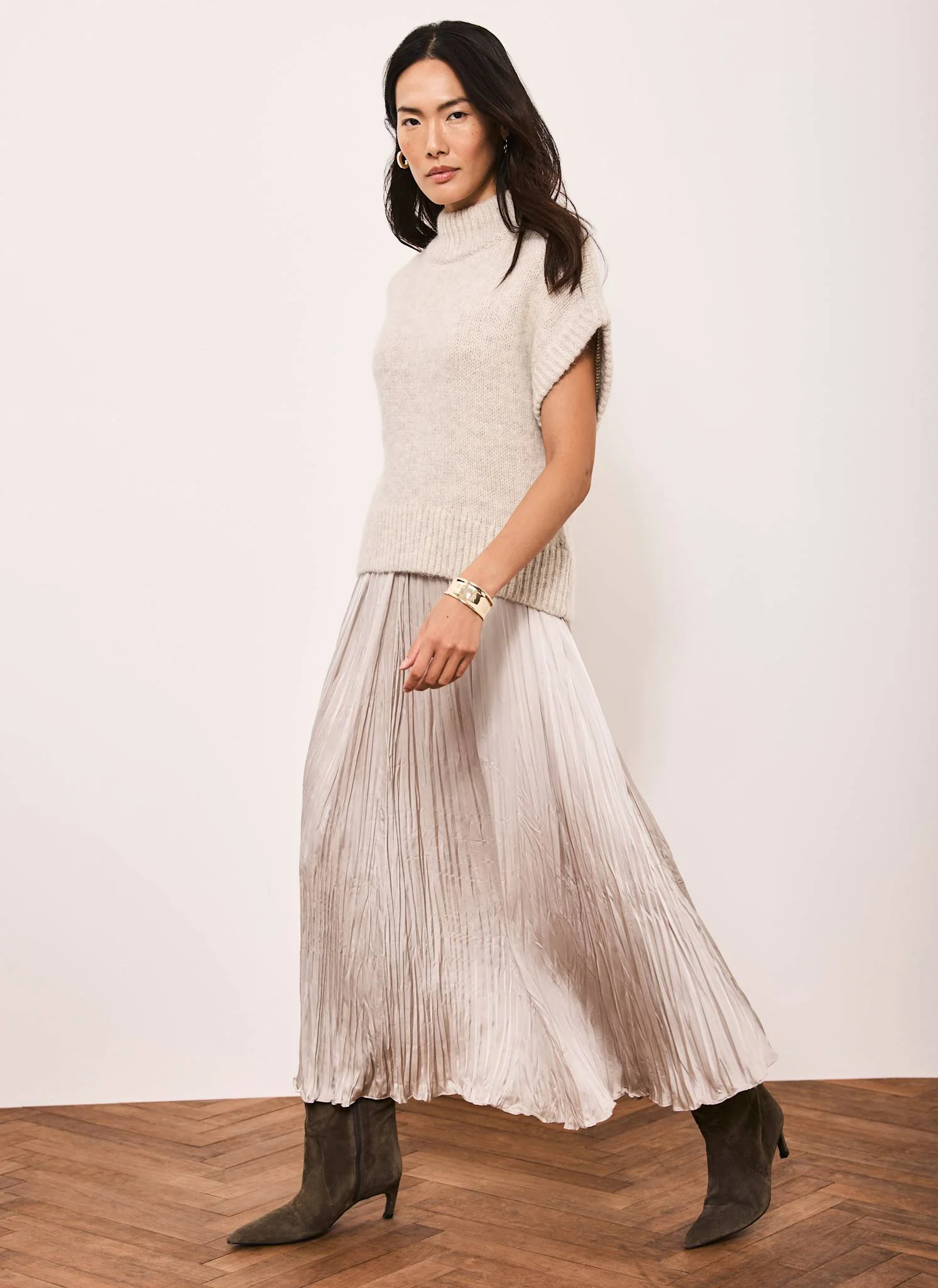 7732-neutral-wool-blend-layered-maxi-dress-1.webp Neutral Wool Blend Layered Maxi Dress