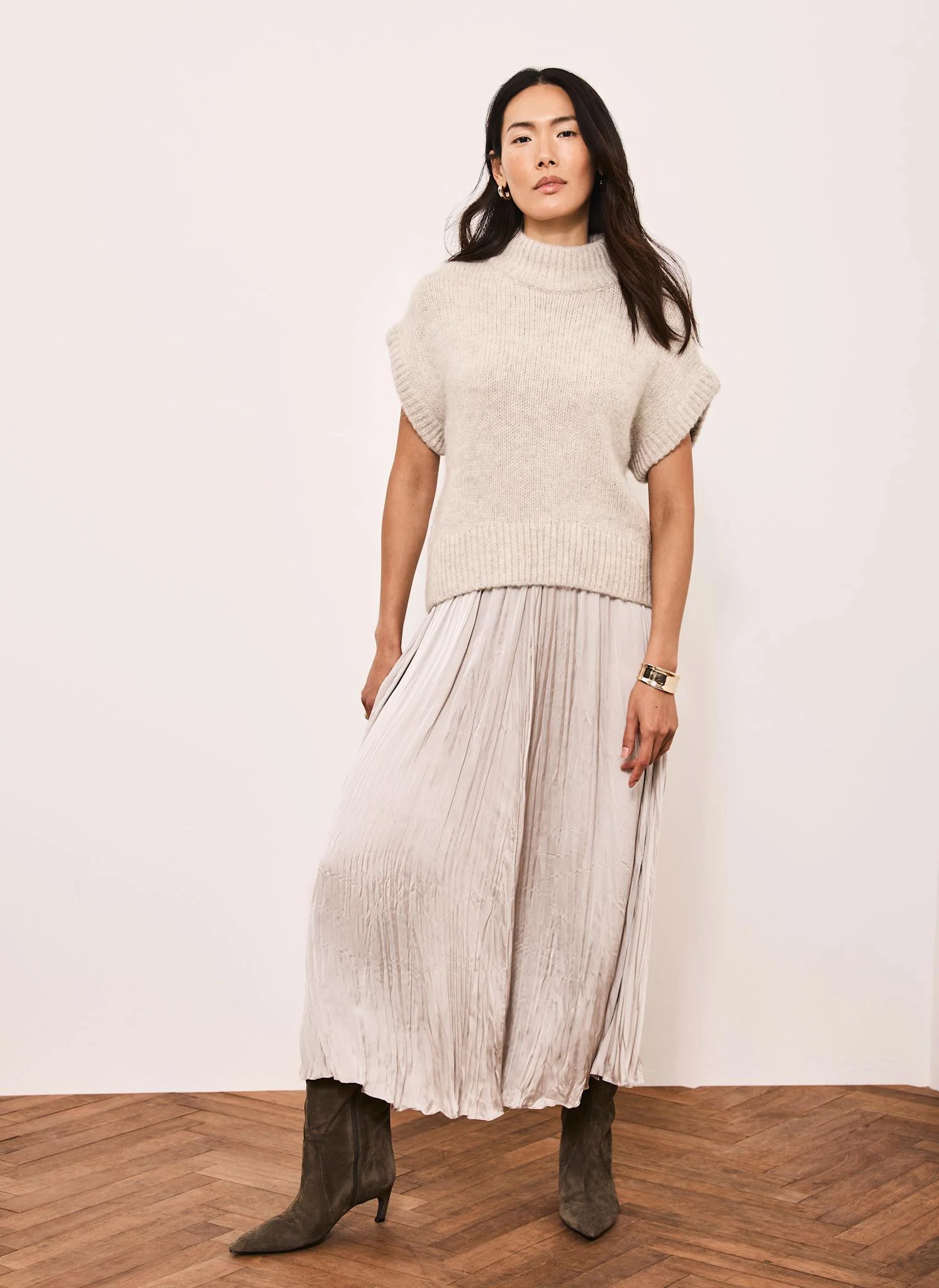 7732-neutral-wool-blend-layered-maxi-dress-5.webp Neutral Wool Blend Layered Maxi Dress