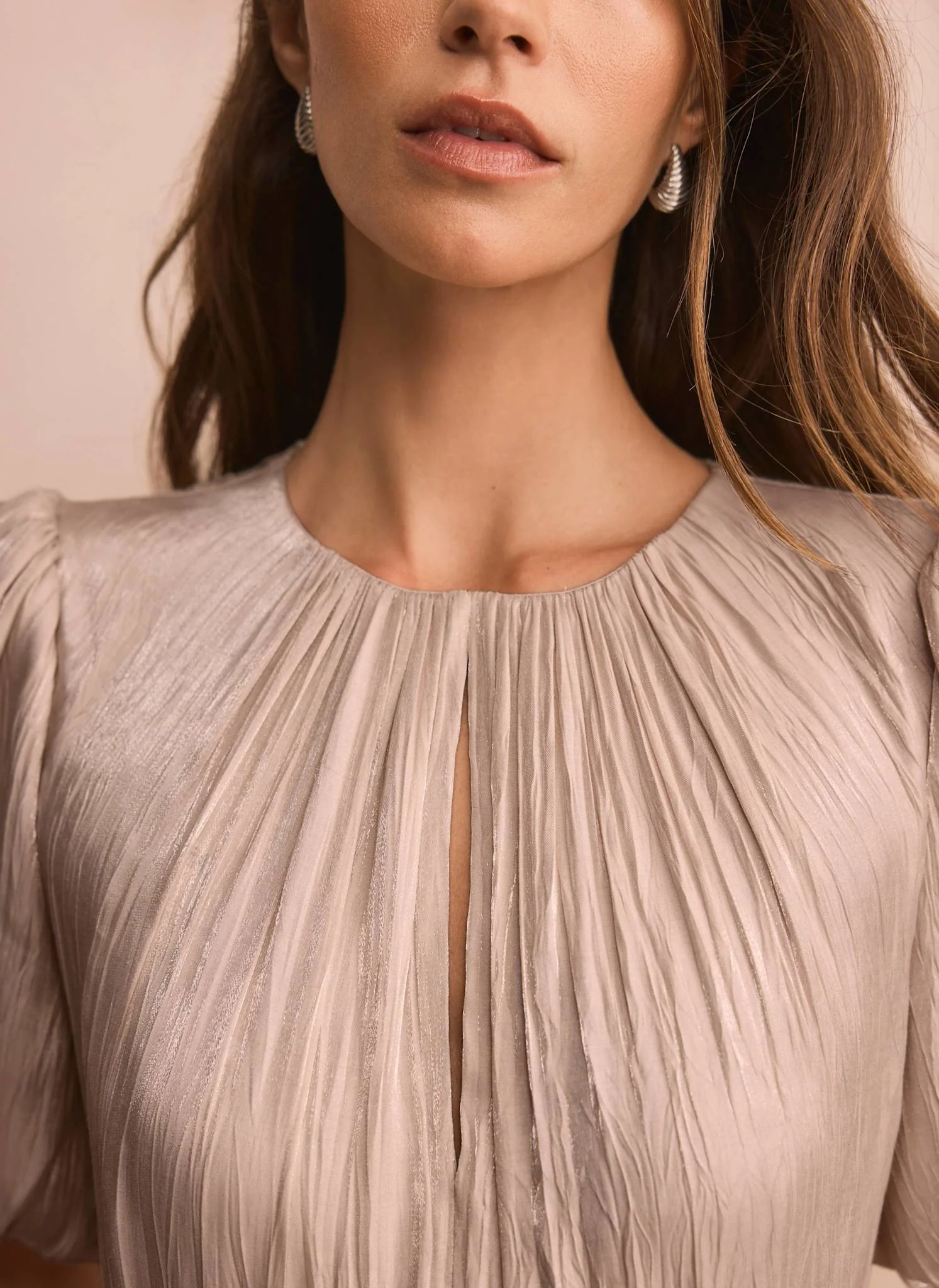 7812-neutral-metallic-ruffle-maxi-dress-6.webp Neutral Metallic Ruffle Maxi Dress