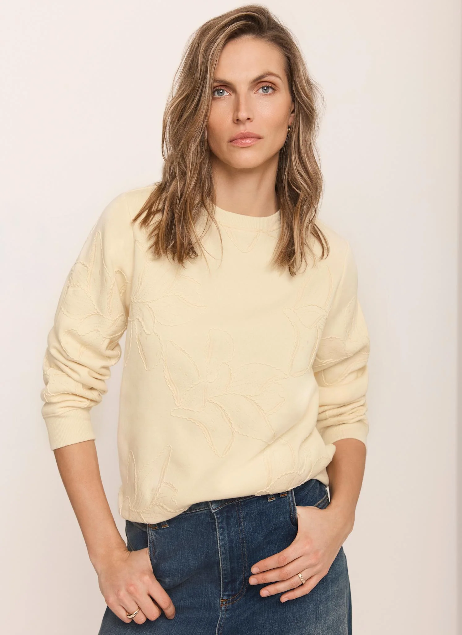 7838-butter-yellow-embroidered-sweatshirt-2.webp Butter Yellow Embroidered Sweatshirt