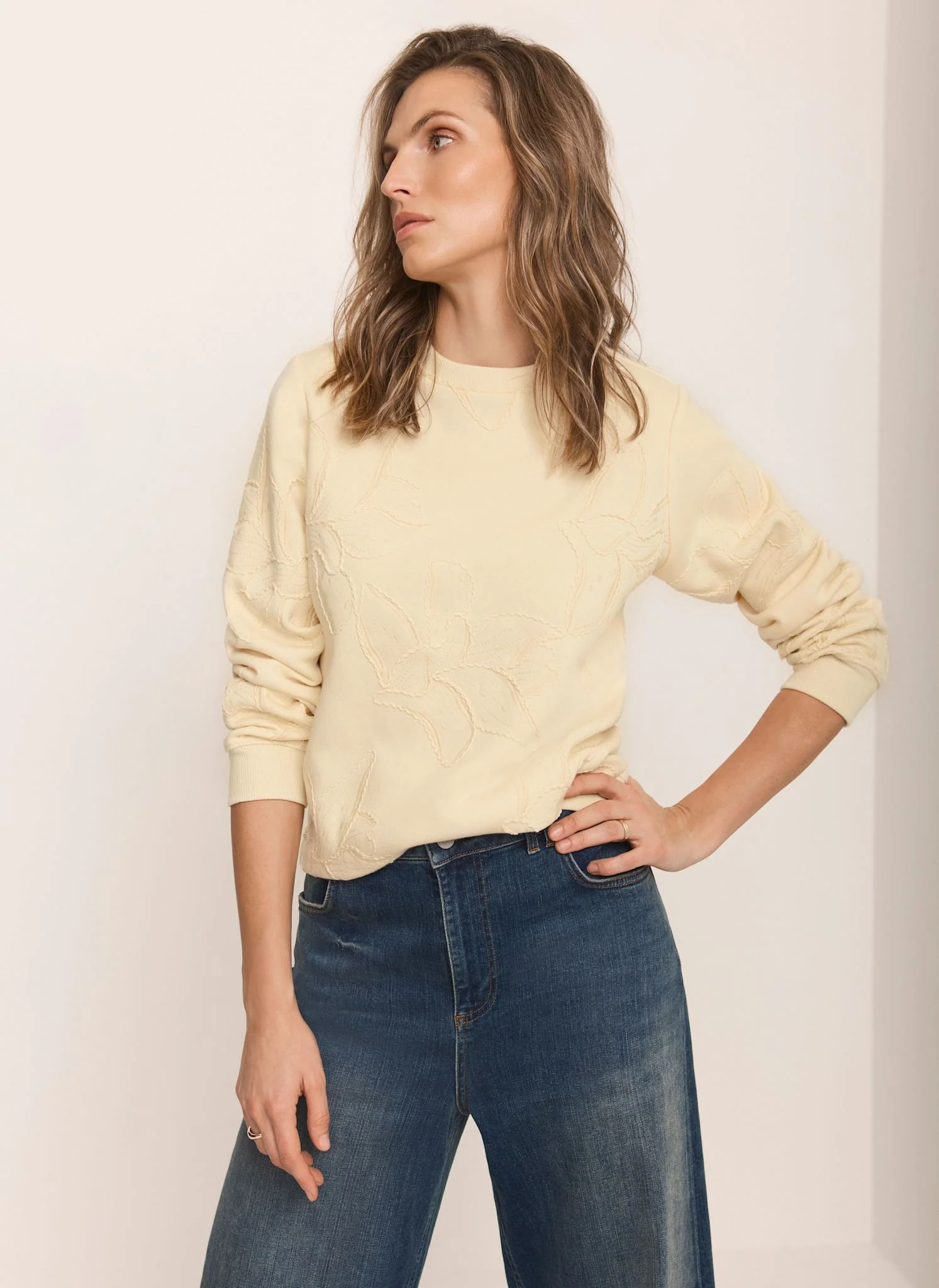 7838-butter-yellow-embroidered-sweatshirt-3.webp Butter Yellow Embroidered Sweatshirt