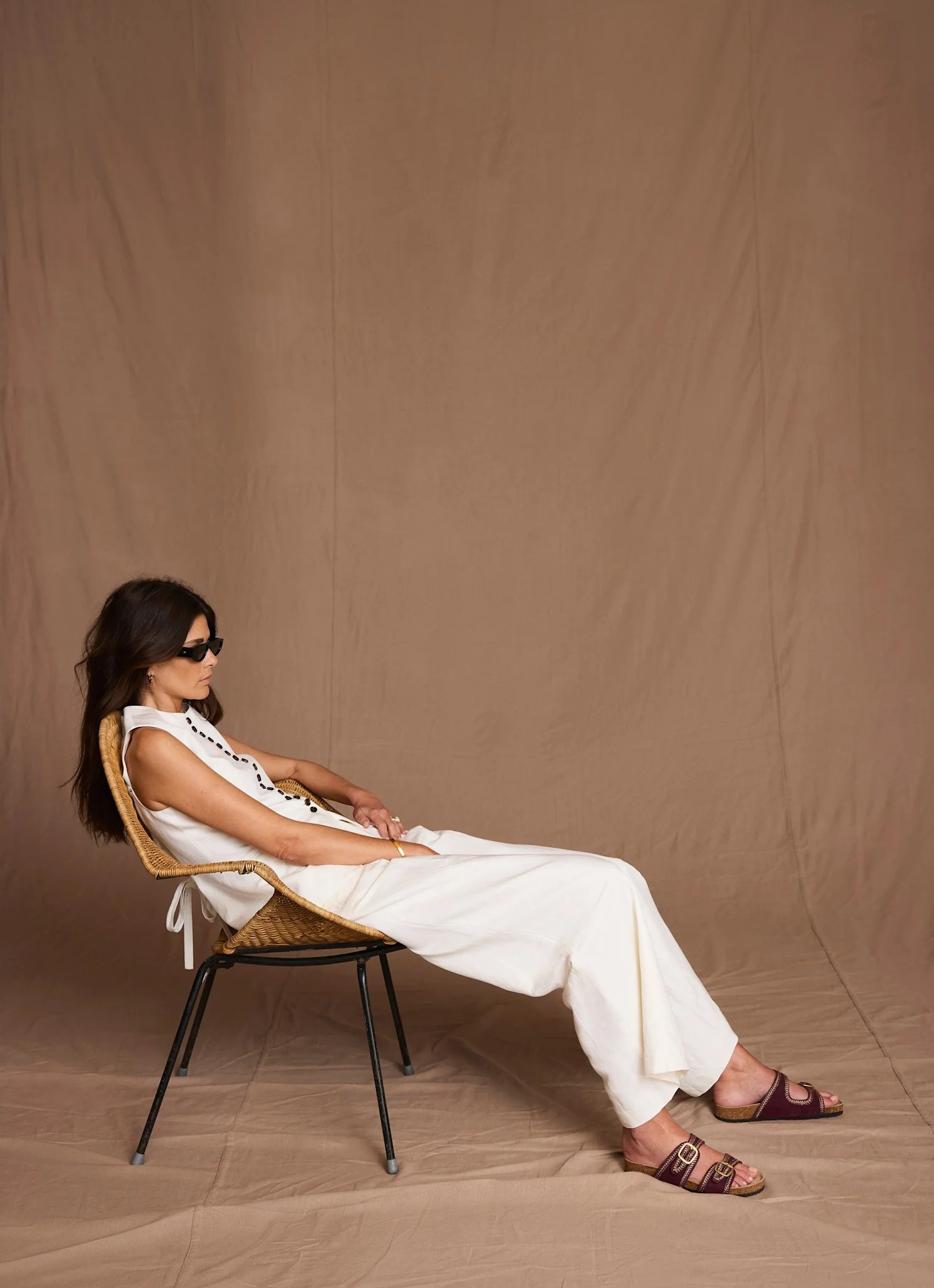 7910-cream-linen-blend-pleated-wide-leg-trousers-6.webp Cream Linen Blend Pleated Wide Leg Trousers