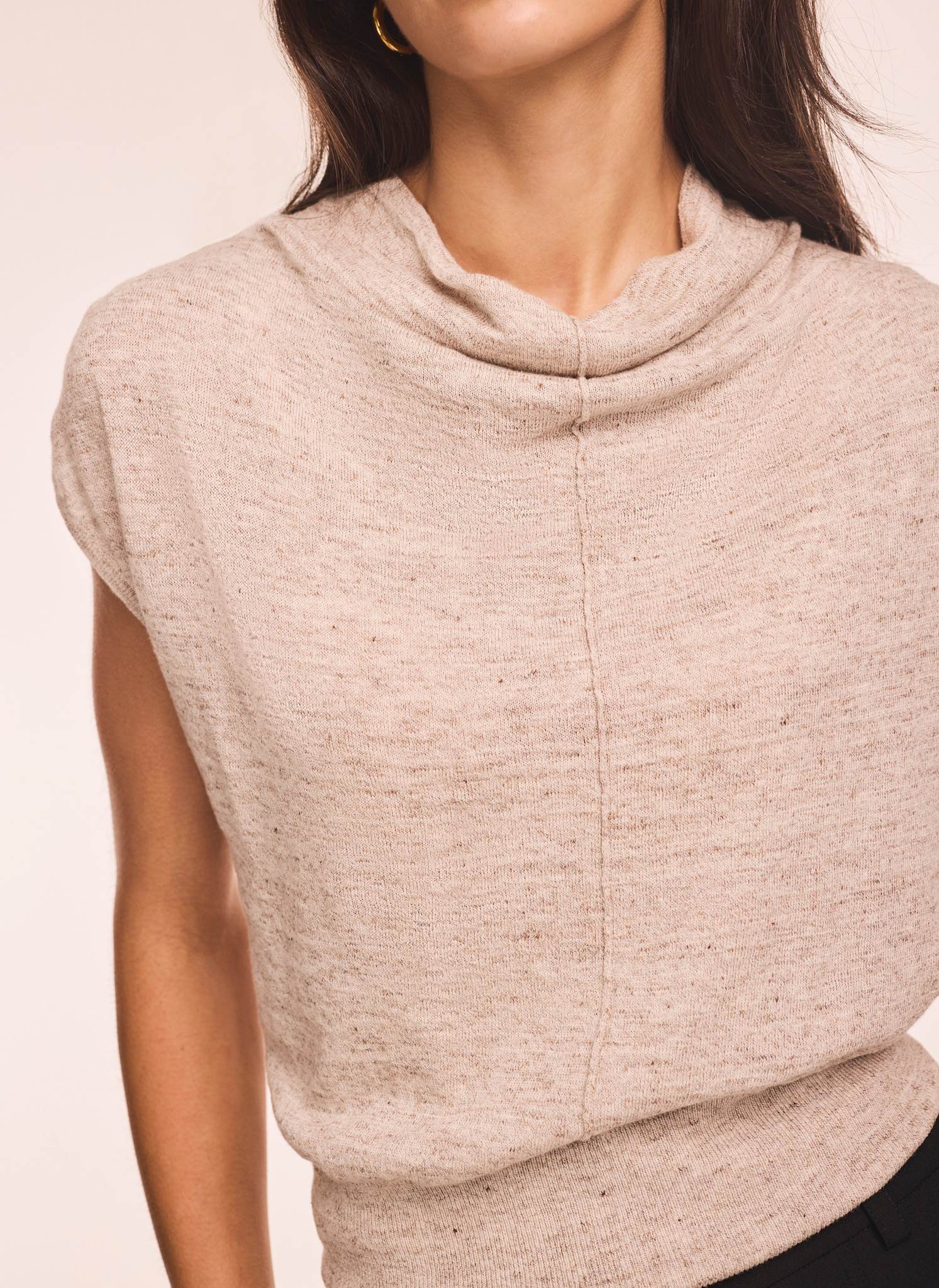 8066-neutral-linen-blend-sleeveless-knit-top-4.jpg Neutral Linen Blend Sleeveless Knit Top