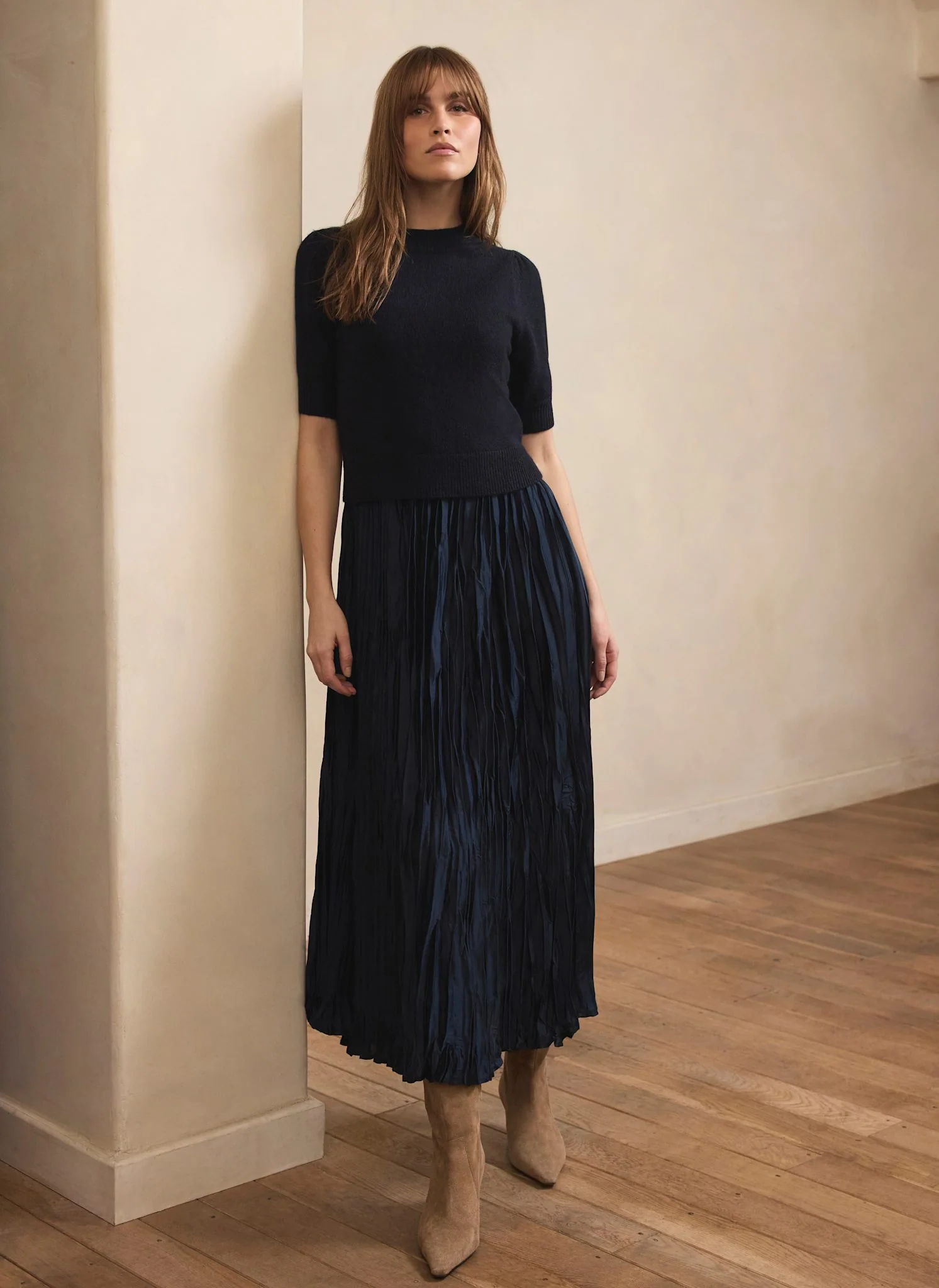 8312-navy-knit-puff-sleeve-maxi-dress-1.webp Navy Knit Puff Sleeve Maxi Dress