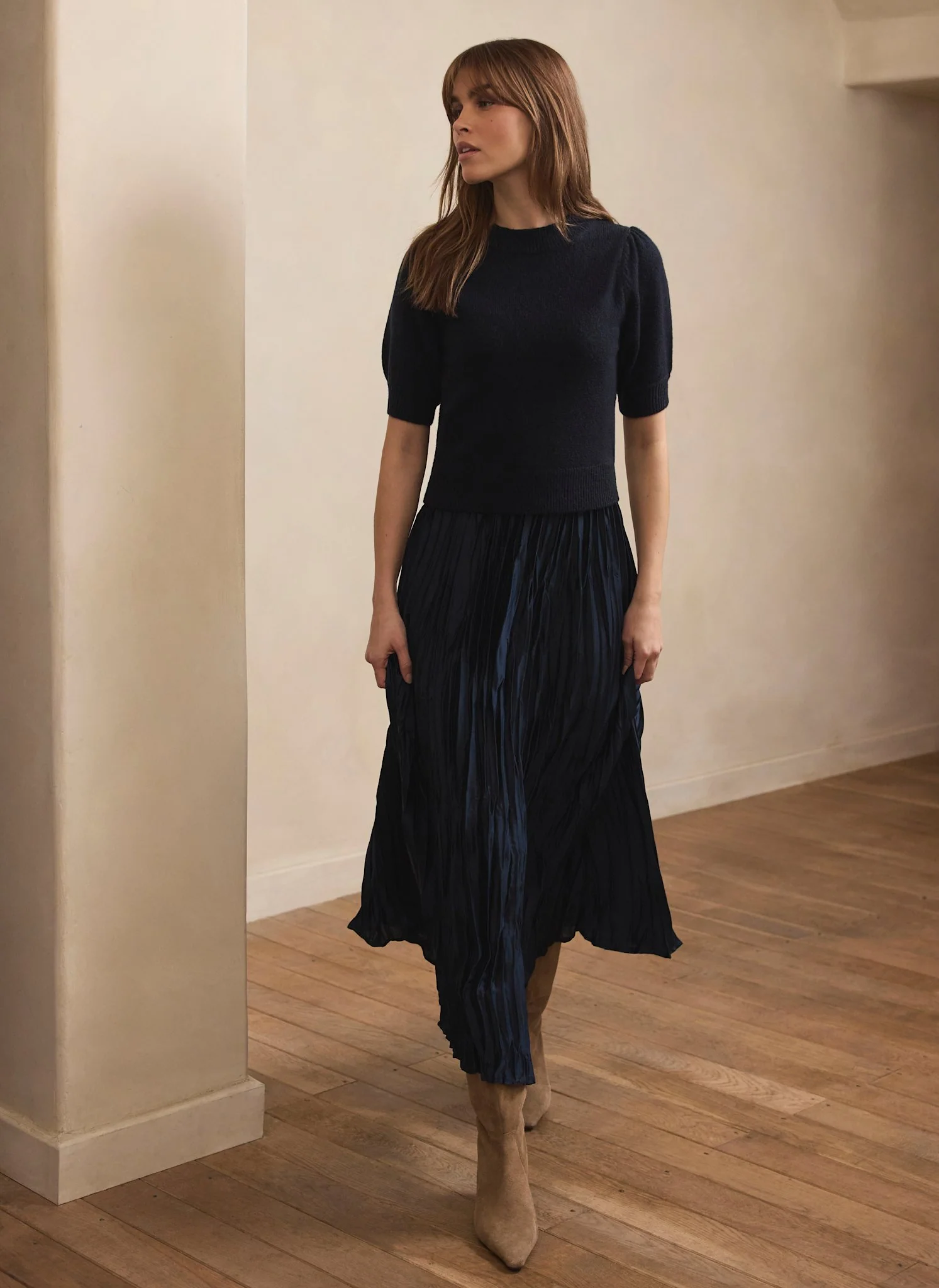 8312-navy-knit-puff-sleeve-maxi-dress-5.webp Navy Knit Puff Sleeve Maxi Dress