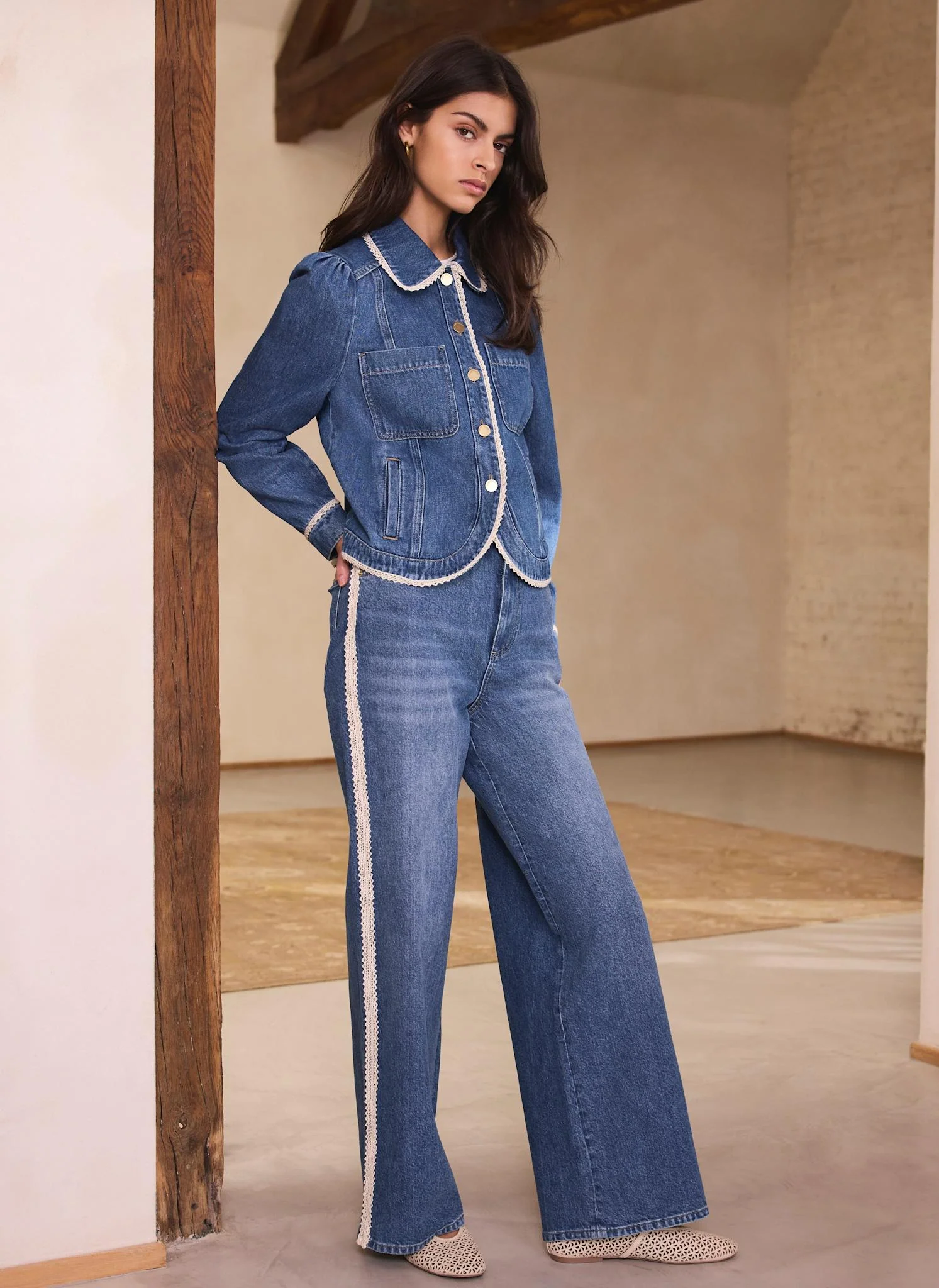 Mid Indigo Crochet Trim Straight Jeans