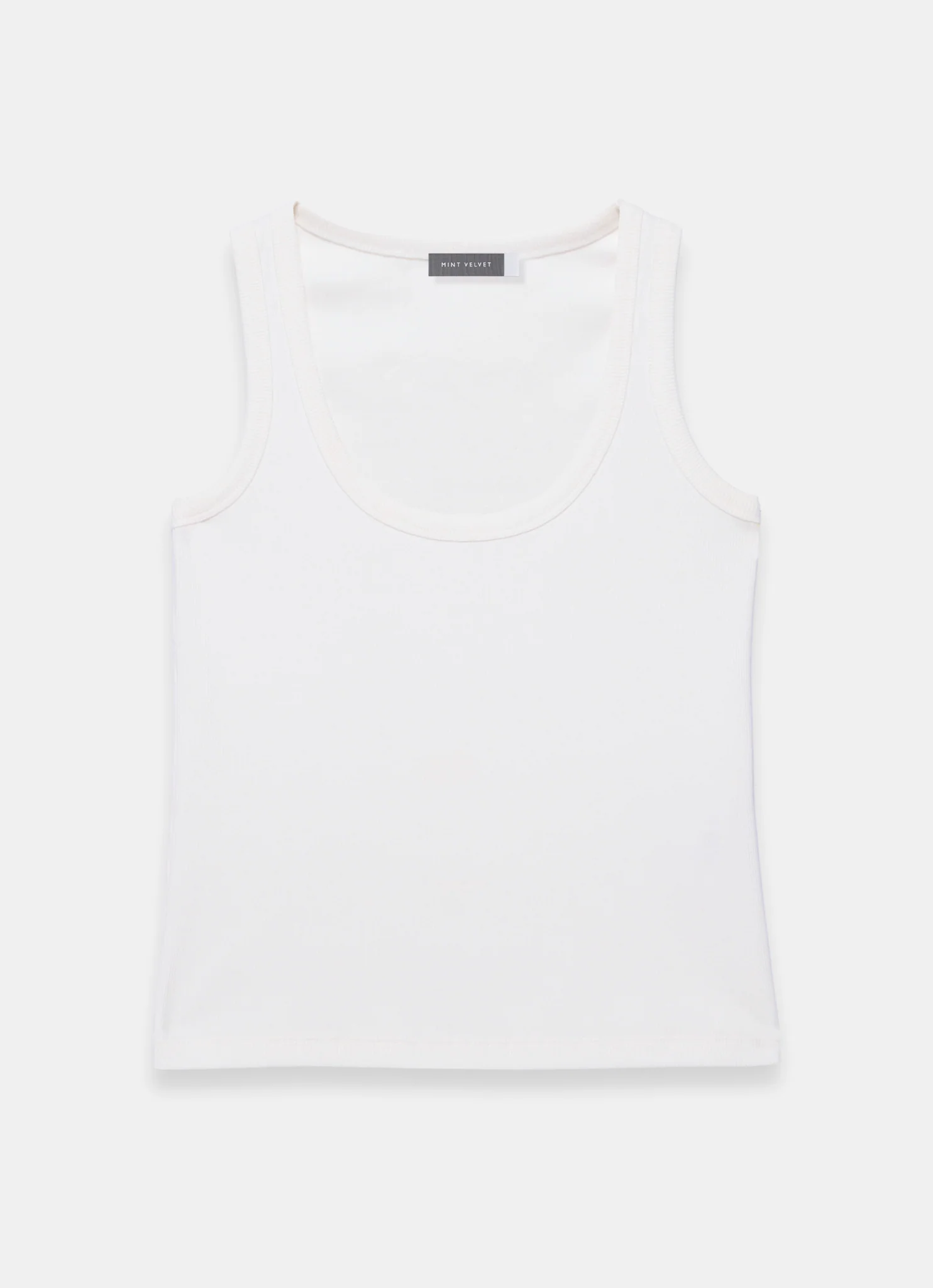 8420-white-cotton-blend-scoop-neck-vest-6.webp White Cotton Blend Scoop Neck Vest