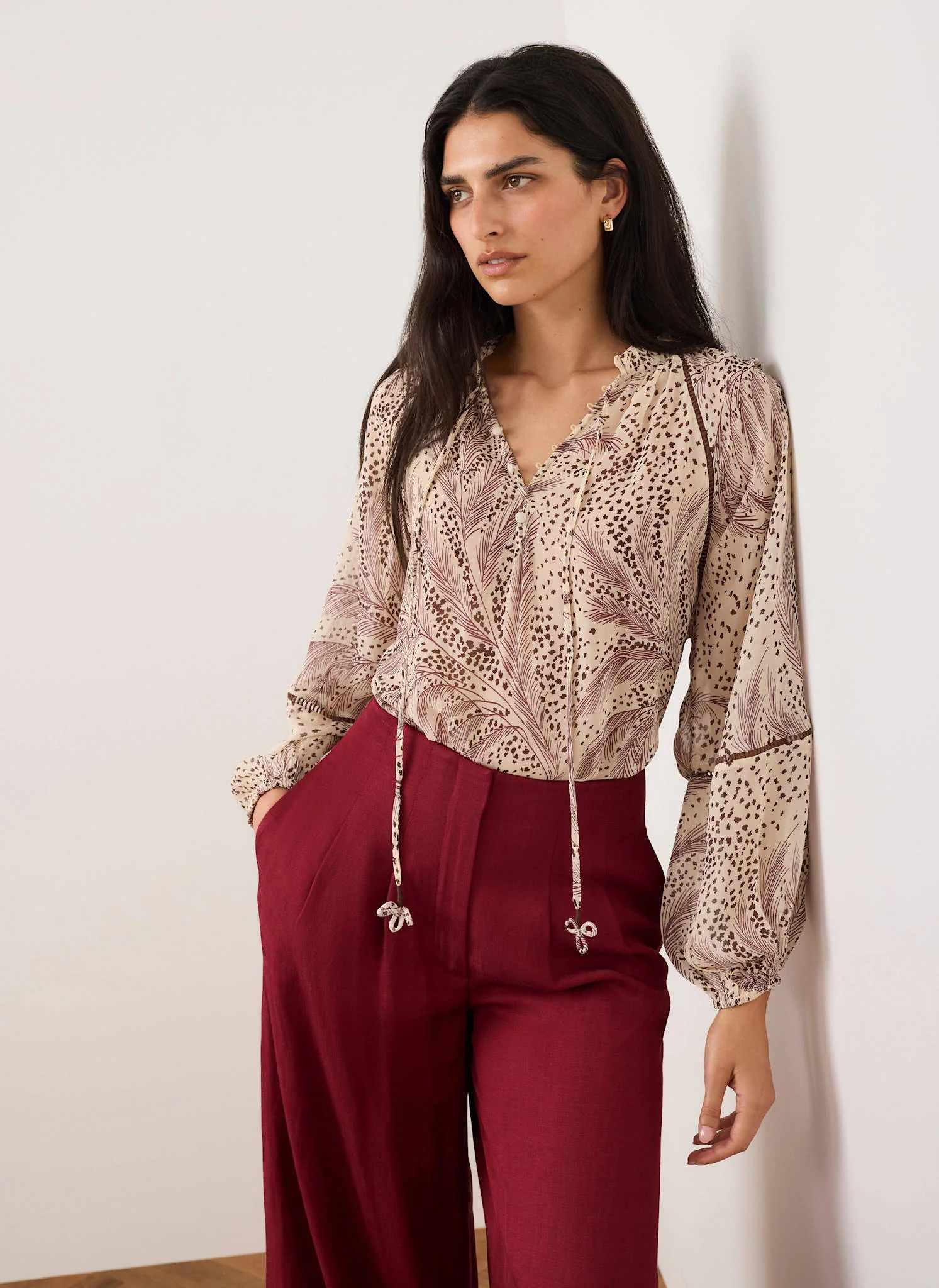 8516-cream-feather-print-blouse-2.webp Cream Feather Print Blouse