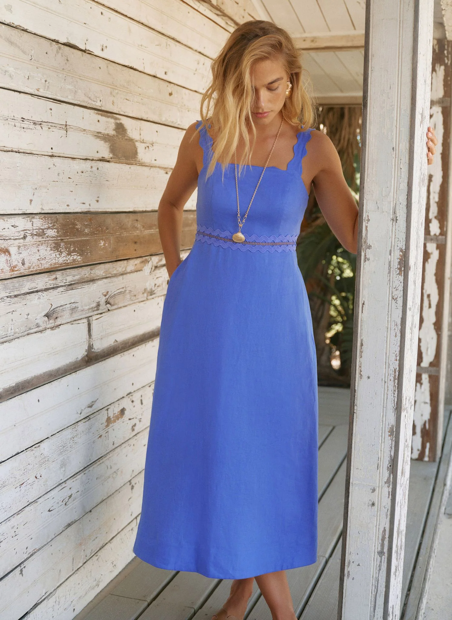 8656-blue-linen-scallop-trim-midi-dress-4.webp Blue Linen Scallop Trim Midi Dress