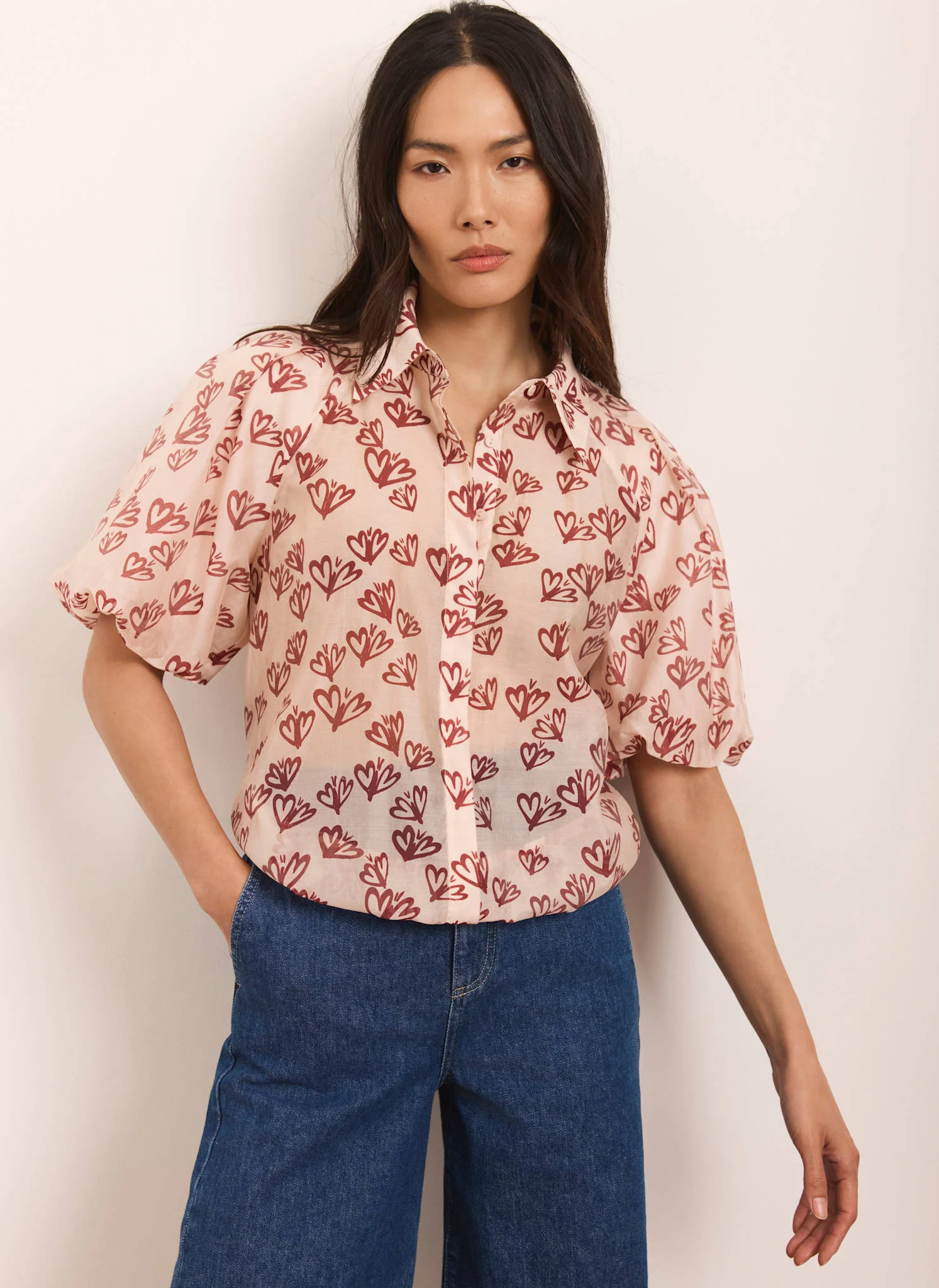 8720-pink-heart-print-puff-sleeve-shirt-1.webp Pink Heart Print Puff Sleeve Shirt