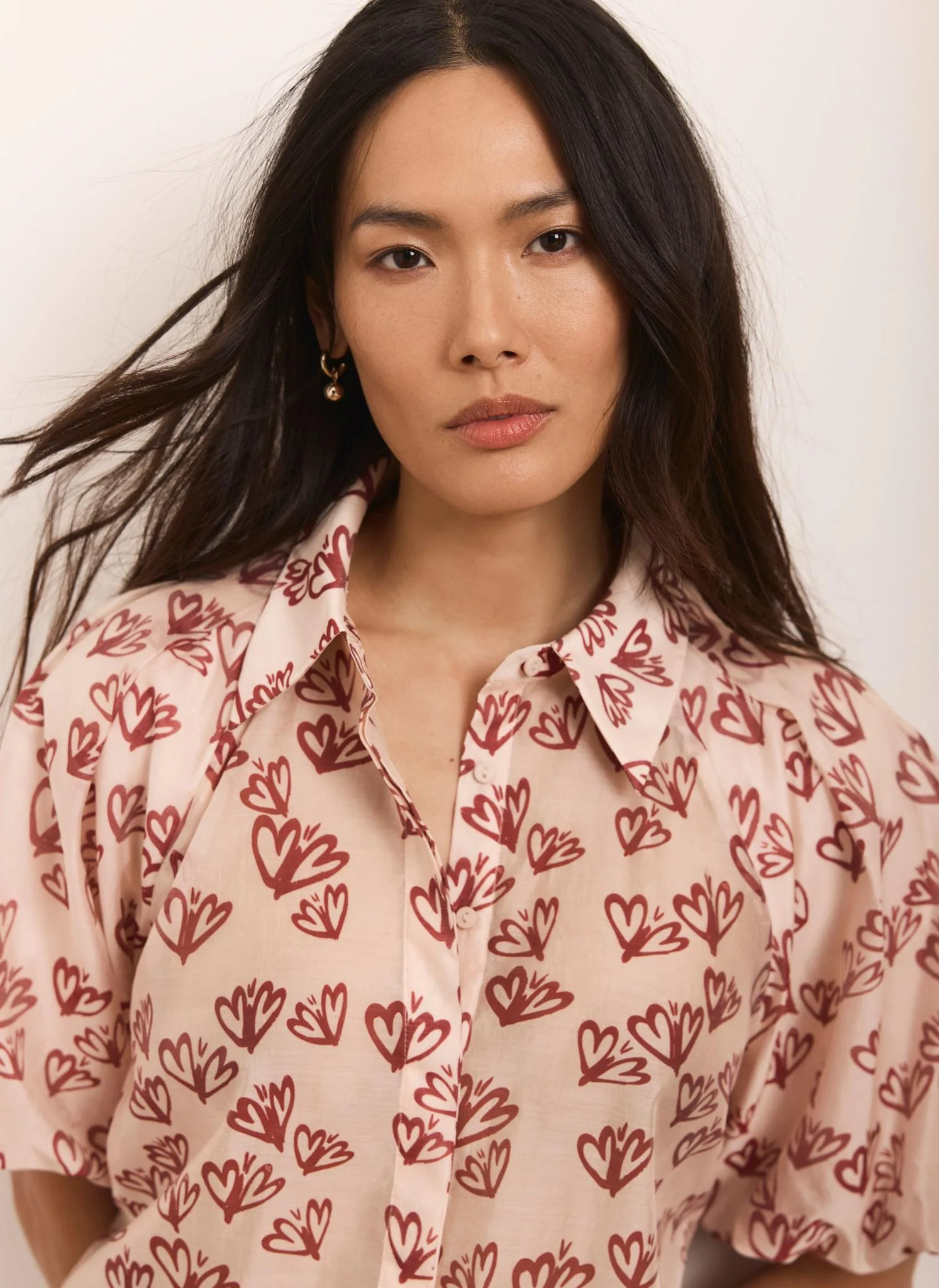 8720-pink-heart-print-puff-sleeve-shirt-4.webp Pink Heart Print Puff Sleeve Shirt