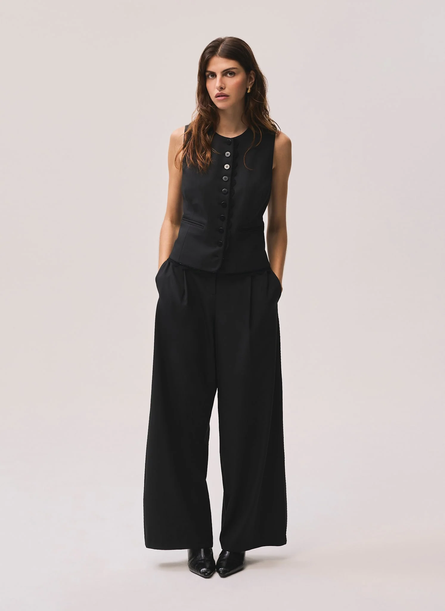 8762-black-lace-trim-waistcoat-4.webp Black Lace Trim Waistcoat