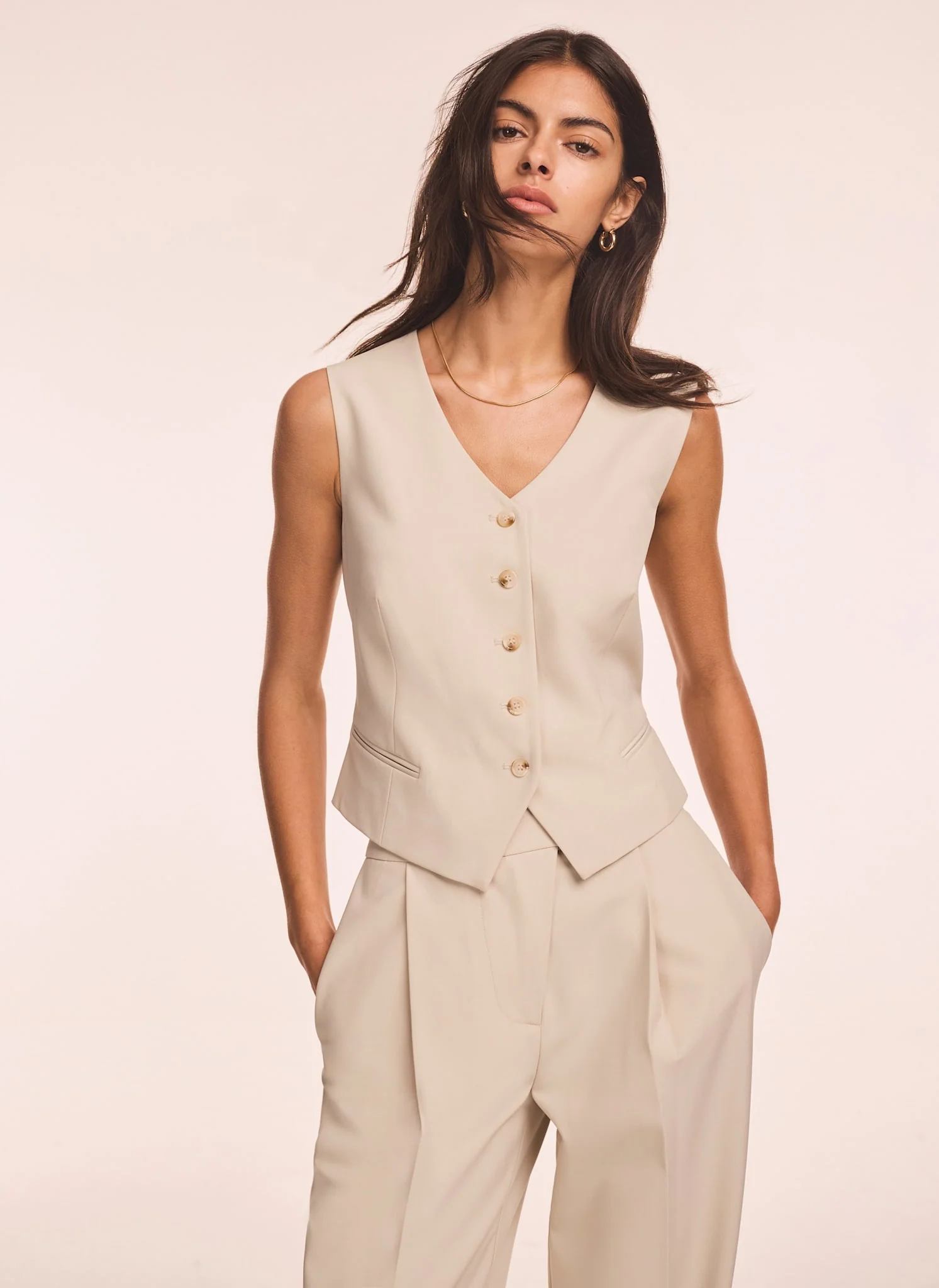 8770-neutral-tailored-waistcoat-1.webp Neutral Tailored Waistcoat