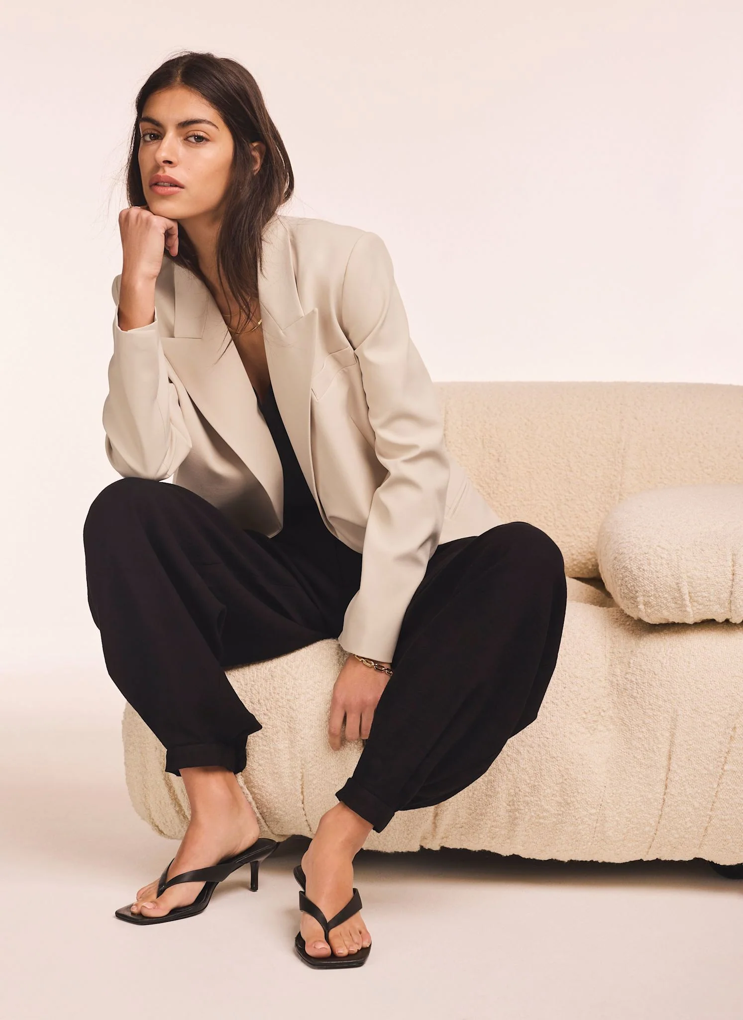8794-neutral-longline-blazer-3.webp Neutral Longline Blazer