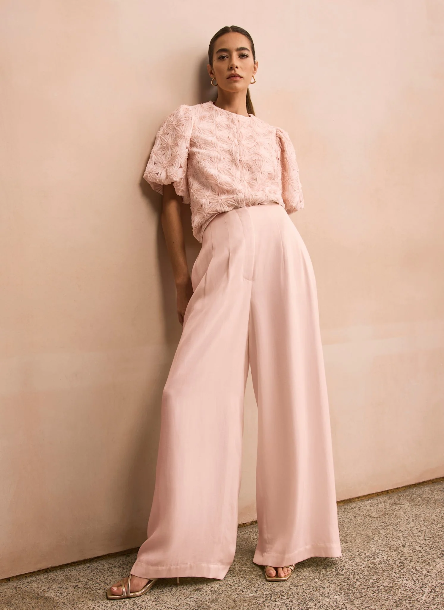 8878-pink-pleat-detail-wide-leg-trousers-1.webp Pink Pleat Detail Wide Leg Trousers