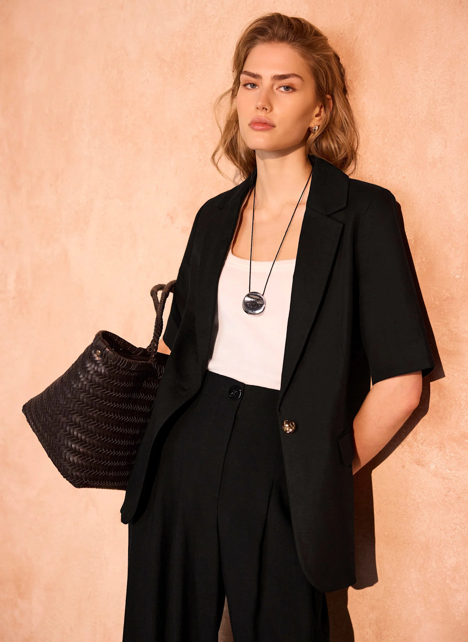 890-black-linen-blend-short-sleeve-blazer-1.webp Black Linen Blend Short Sleeve Blazer