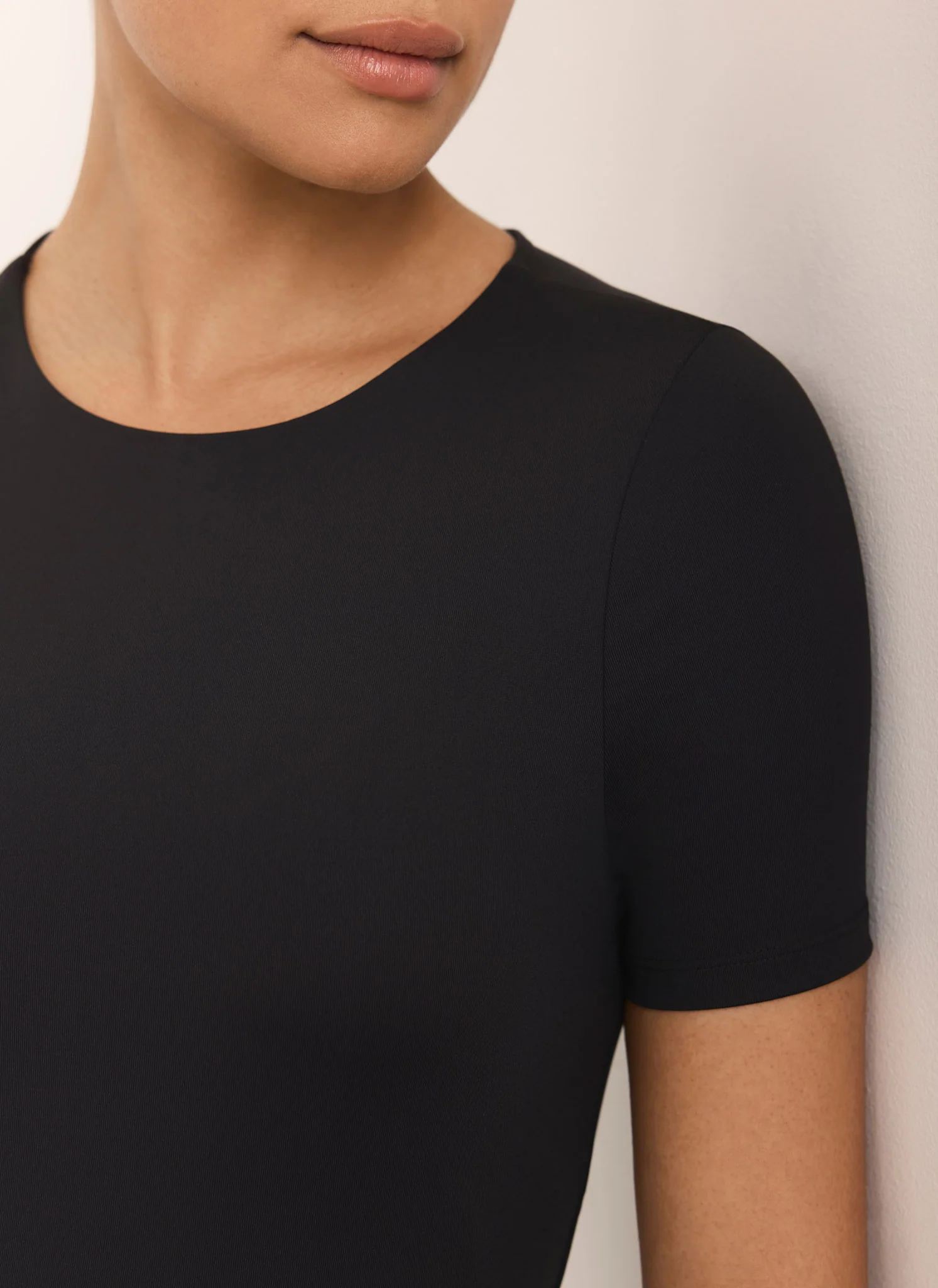 9120-black-layering-short-sleeve-top-4.webp Black Layering Short Sleeve Top