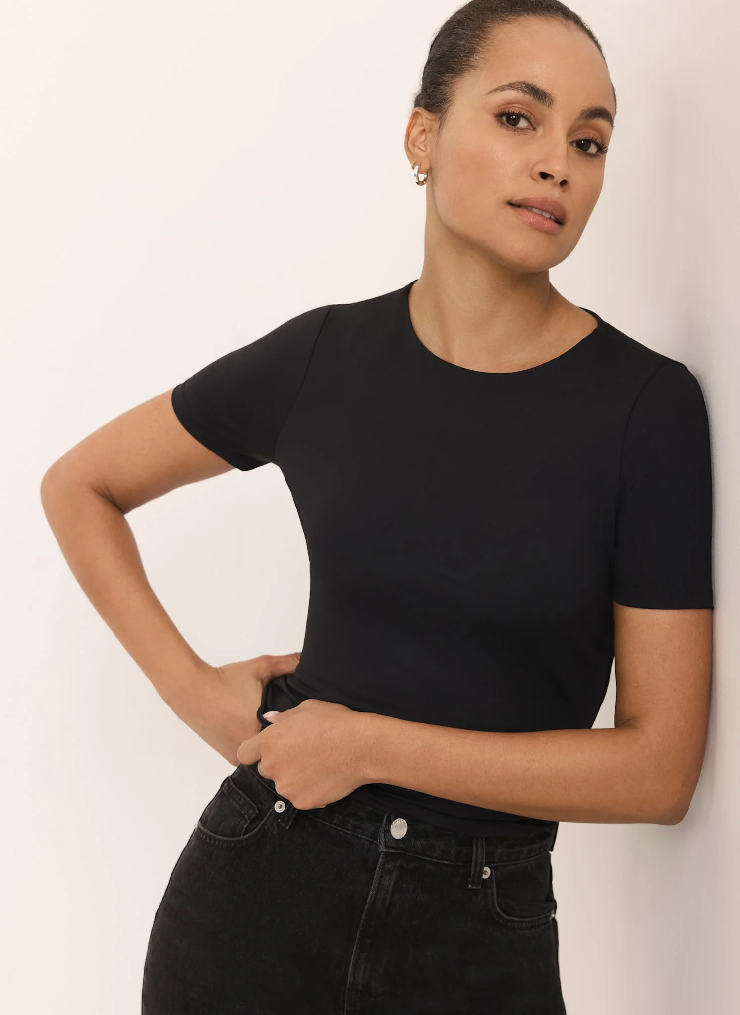 9120-black-layering-short-sleeve-top-5.webp Black Layering Short Sleeve Top