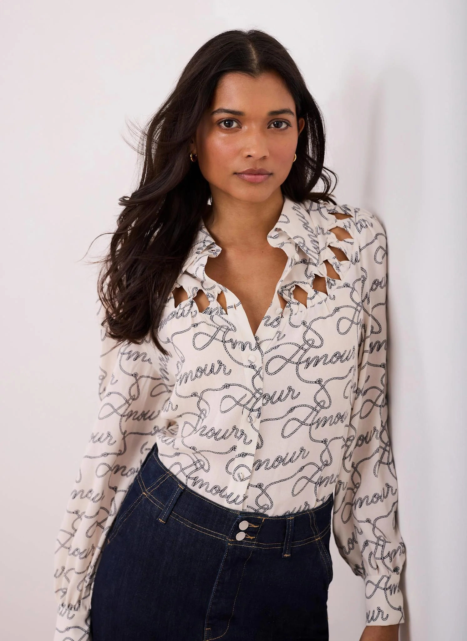 9162-cream-amour-print-bow-shirt-4.webp Cream Amour Print Bow Shirt