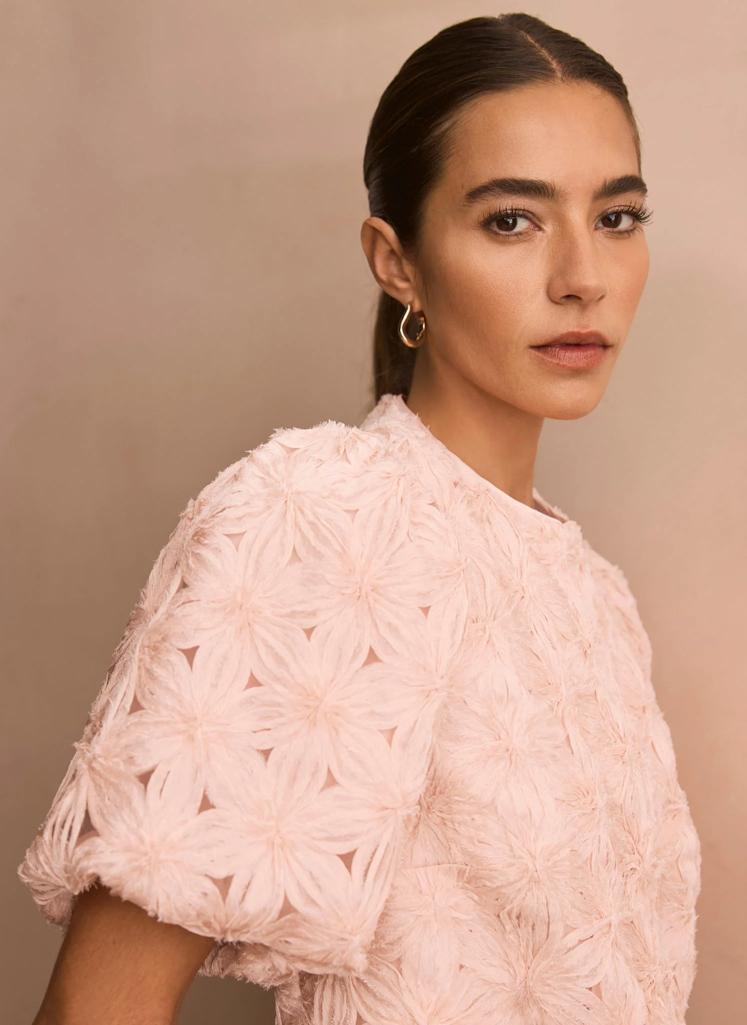 9304-pink-textured-puff-sleeve-blouse-4.webp Pink Textured Puff Sleeve Blouse