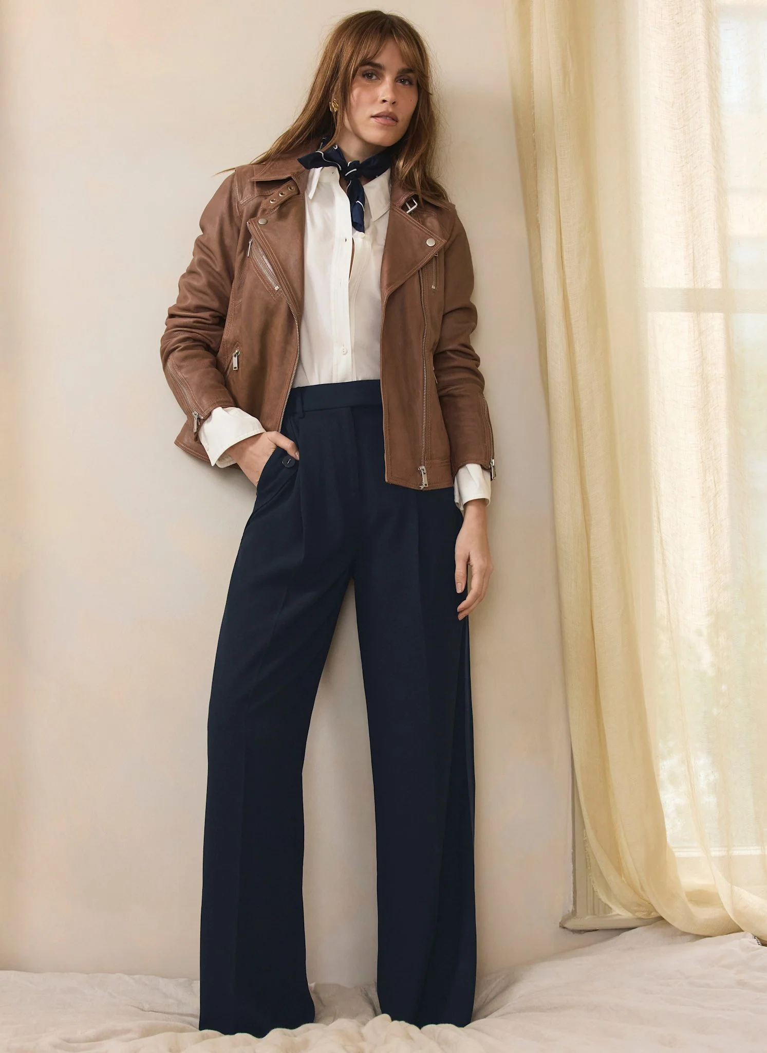 9408-navy-tailored-wide-trousers-3.webp Navy Tailored Wide Trousers