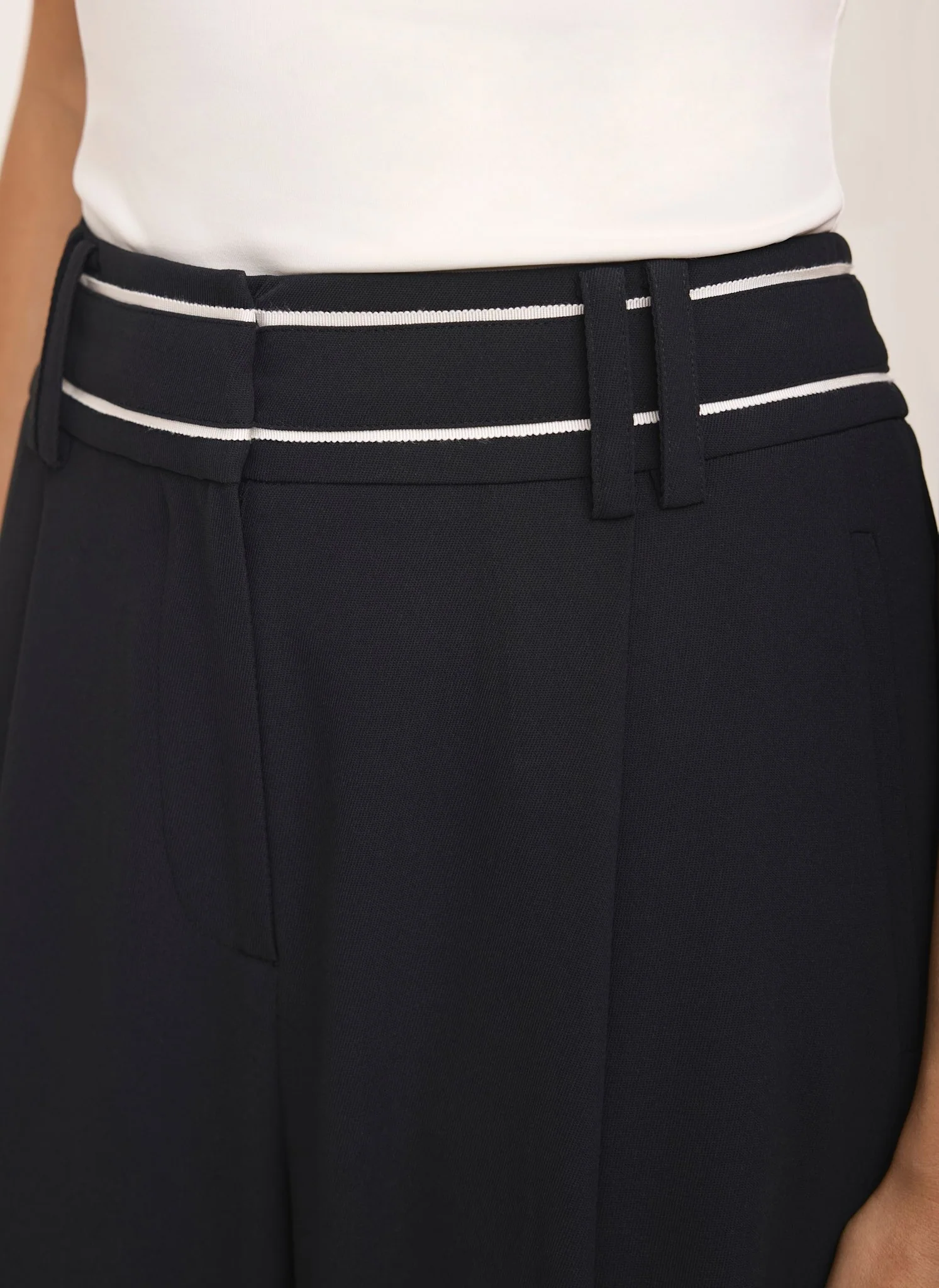 9496-black-waist-detail-wide-trousers-4.webp Black Waist Detail Wide Trousers