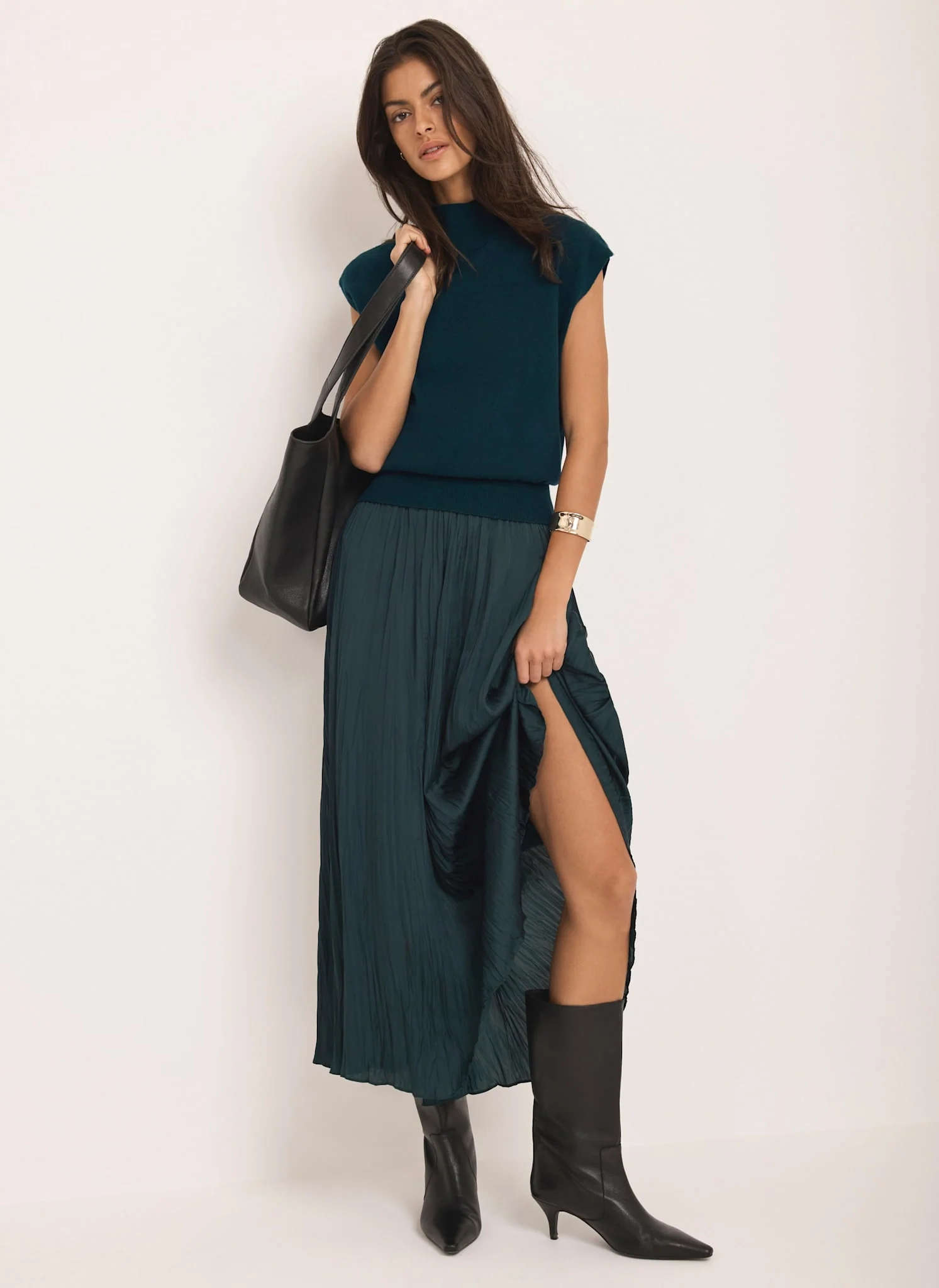 9864-teal-crinkle-maxi-skirt-2.webp Teal Crinkle Maxi Skirt