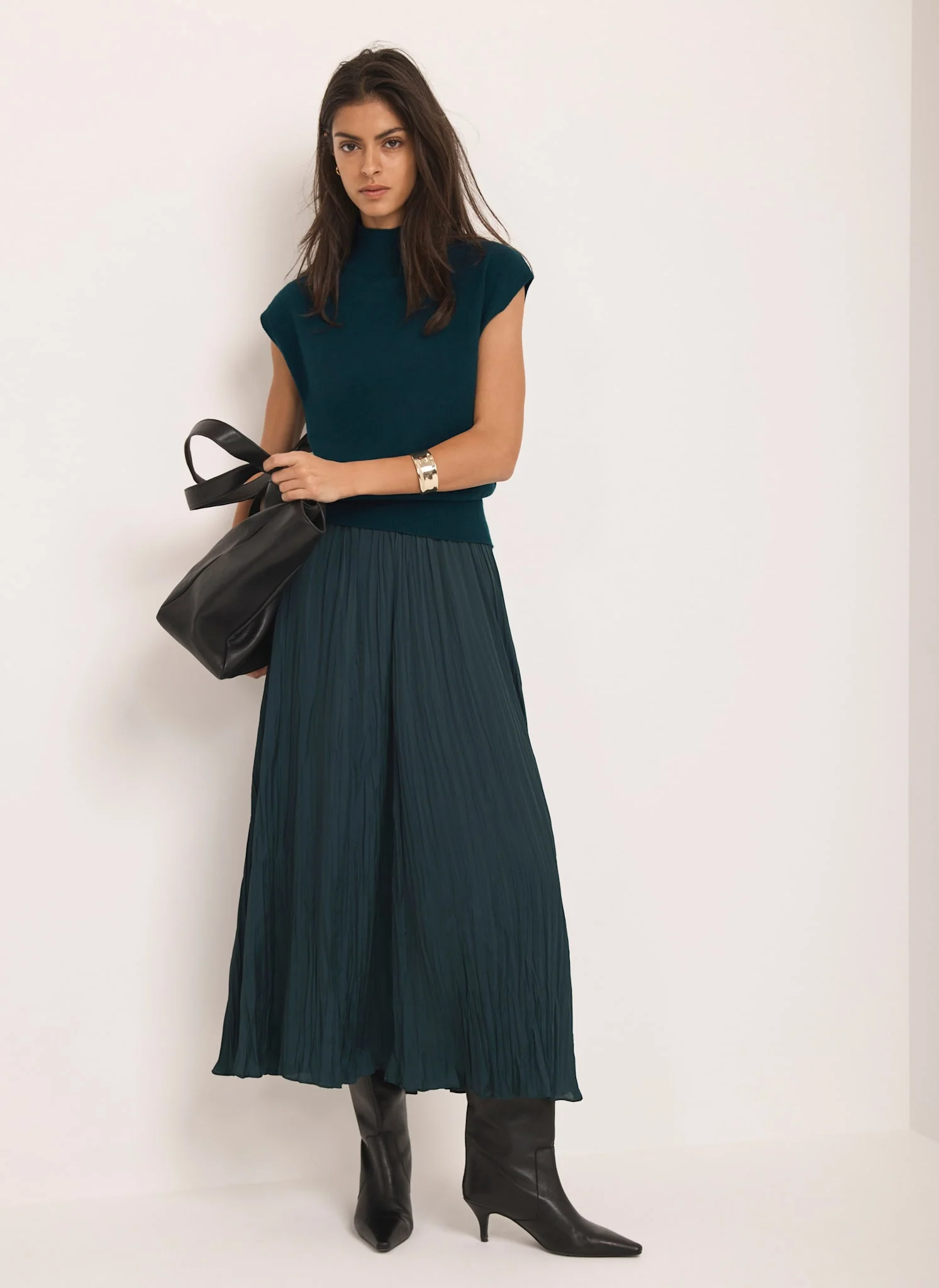 9864-teal-crinkle-maxi-skirt-3.webp Teal Crinkle Maxi Skirt