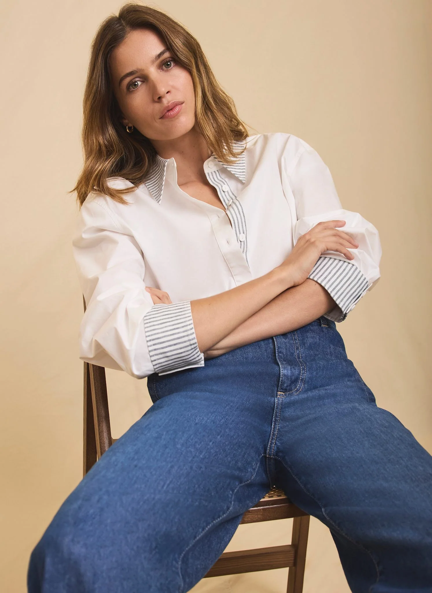 9900-white-cotton-stripe-detail-cropped-shirt-5.webp White Cotton Stripe Detail Cropped Shirt