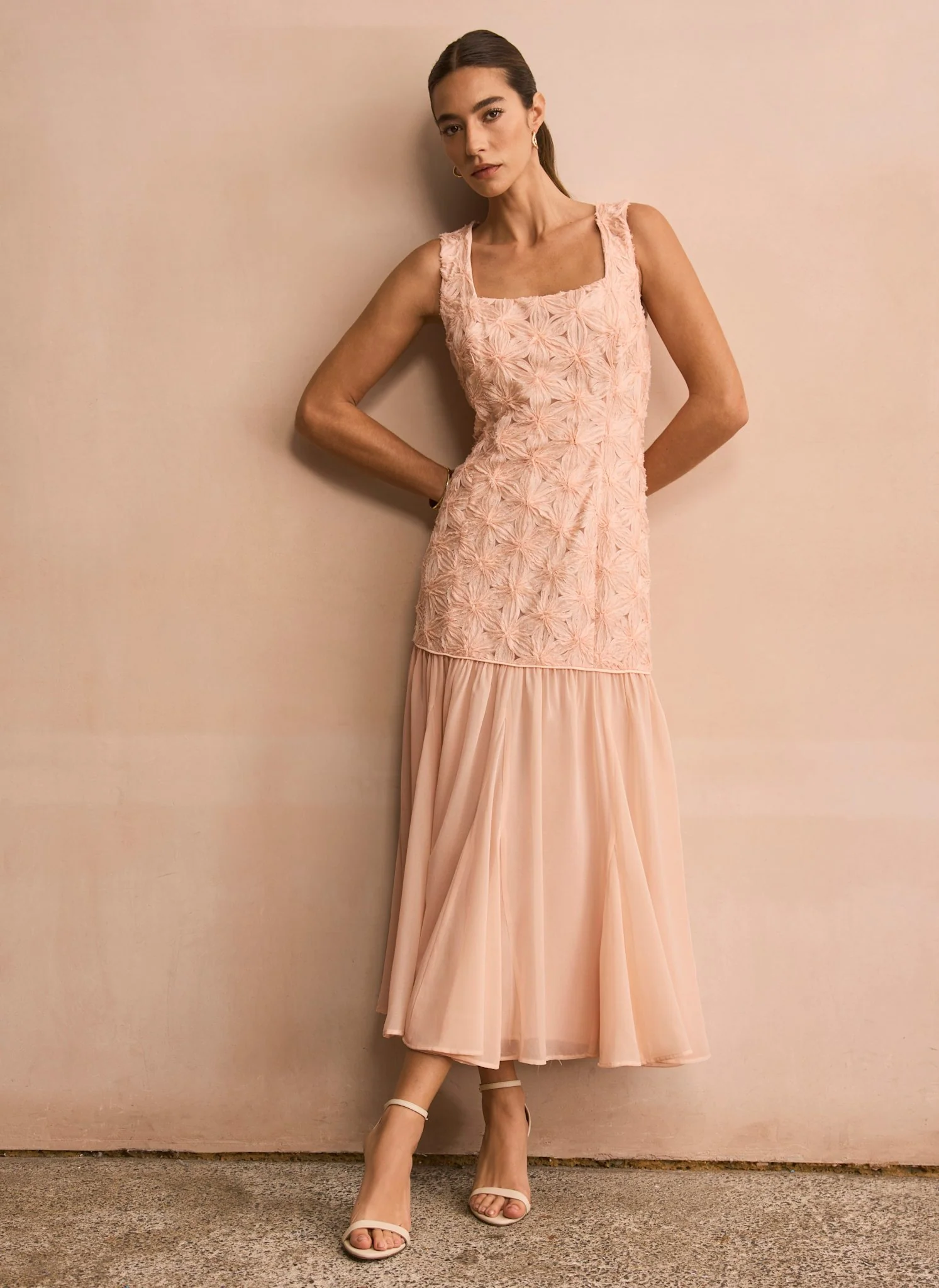 9968-pink-floral-texture-maxi-dress-3.webp Pink Floral Texture Maxi Dress