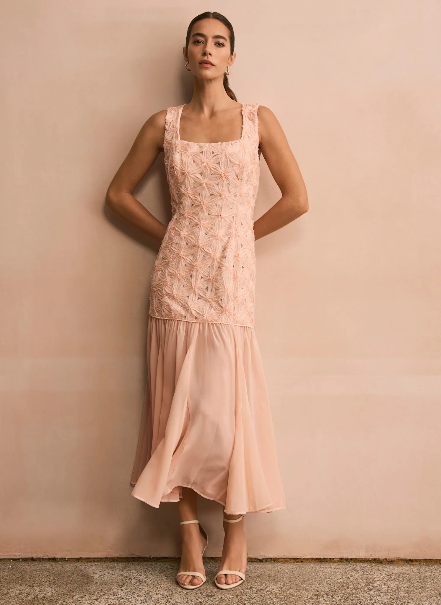 9968-pink-floral-texture-maxi-dress-6.webp Pink Floral Texture Maxi Dress